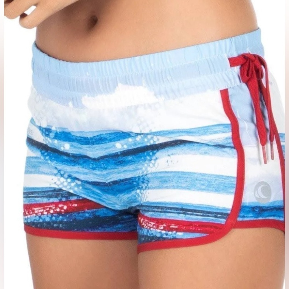 I Salute 5”H2O side tie ladies board shorts w/water activated patterns Sz-M A7